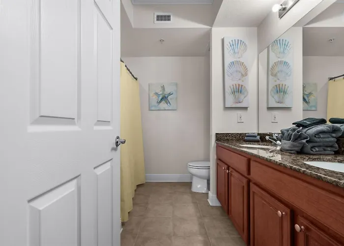 18th Floor! Indooroutdoor Pools Free Daily Activities Service Apartment